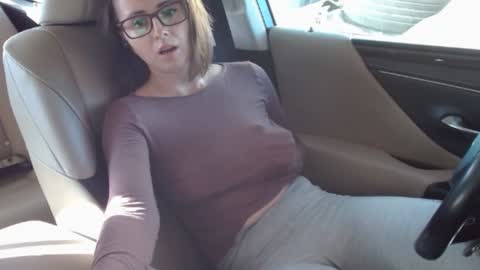 Melissa   online show from March 9, 2025, 1:15 pm