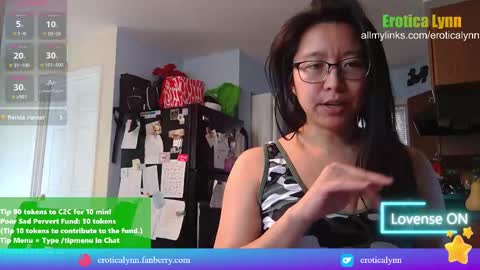 Lynn   online show from March 3, 2025, 7:17 pm