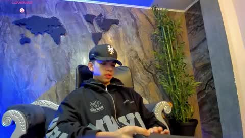 Snapshot of eryonbradley chatting on September 13, 2025, 11:10 am Eryon online show from September 13, 2025, 11:10 am