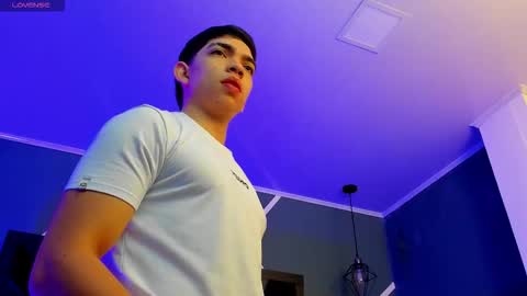 Snapshot of eryonbradley chatting on October 10, 2025, 11:20 am Eryon online show from October 10, 2025, 11:20 am