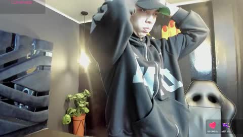 Snapshot of eryonbradley chatting on October 13, 2025, 11:10 am Eryon online show from October 13, 2025, 11:10 am