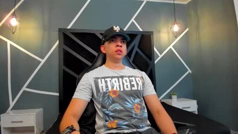 Eryon online show from December 19, 2025, 6:09 am