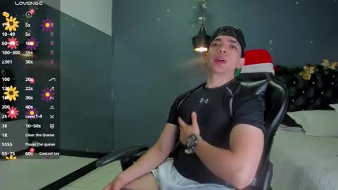 Eryon online show from December 19, 2025, 11:12 pm