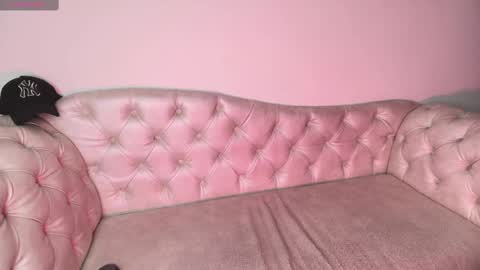 Snapshot of eryx_eriscor chatting on September 26, 2025, 2:21 pm Eryx online show from September 26, 2025, 2:21 pm