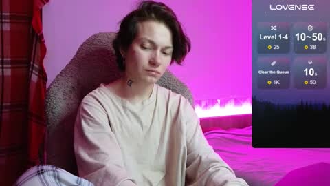 esajukyy online show from October 29, 2025, 5:14 pm