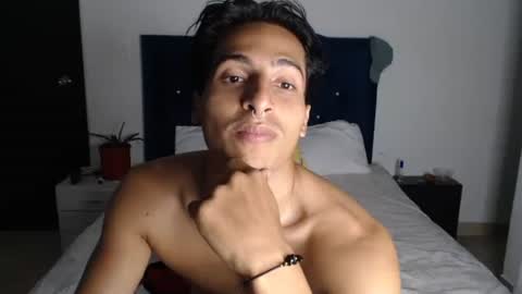 Snapshot of escanor_legendary chatting on January 14, 2025, 11:27 pm Scanor online show from January 14, 2025, 11:27 pm