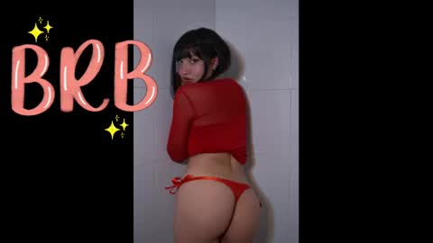 Snapshot of escarlett_wii chatting on January 18, 2025, 11:54 am SCARLETT online show from January 18, 2025, 11:54 am