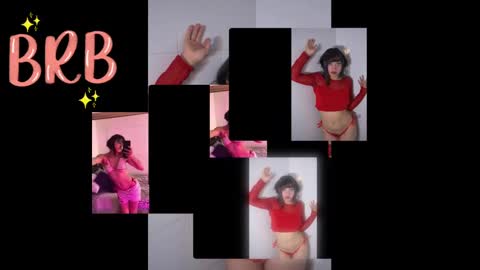 Snapshot of escarlett_wii chatting on February 2, 2025, 4:22 pm SCARLETT online show from February 2, 2025, 4:22 pm