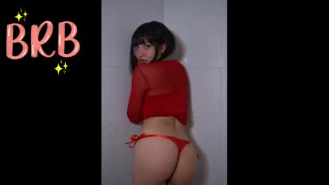 Snapshot of escarlett_wii chatting on February 12, 2025, 12:22 pm SCARLETT online show from February 12, 2025, 12:22 pm