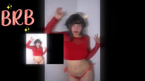 Snapshot of escarlett_wii chatting on February 23, 2025, 11:14 pm SCARLETT online show from February 23, 2025, 11:14 pm