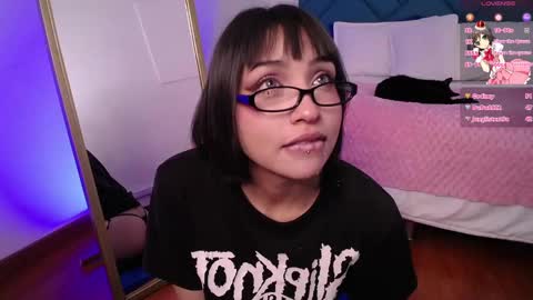 Snapshot of escarlett_wii chatting on March 8, 2025, 4:06 pm SCARLETT online show from March 8, 2025, 4:06 pm