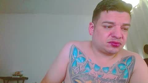 Snapshot of escodamus12 chatting on February 9, 2025, 10:00 pm escodamus12 online show from February 9, 2025, 10:00 pm