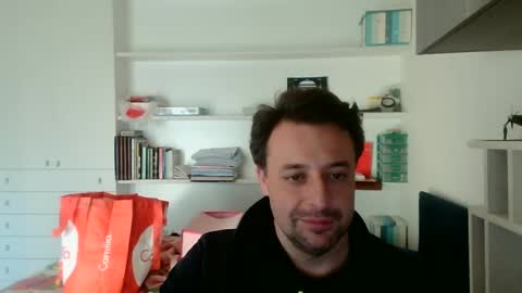 esibizionista 91 online show from March 5, 2025, 8:00 am