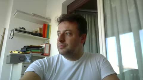 esibizionista 91 online show from November 17, 2025, 1:06 pm