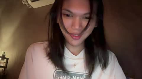 Snapshot of esilchan chatting on March 28, 2026, 4:45 am Chelliane online show from March 28, 2026, 4:45 am