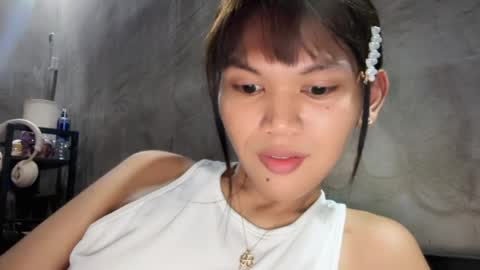 Snapshot of esilchan chatting on April 6, 2026, 6:25 am Chelliane online show from April 6, 2026, 6:25 am