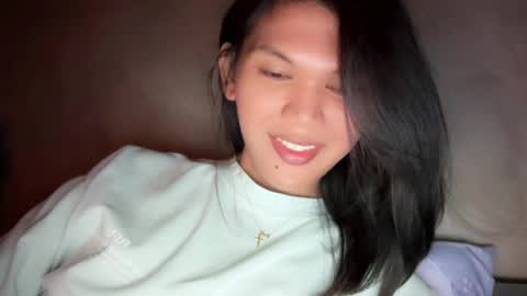 Snapshot of esilchan chatting on May 2, 2026, 3:33 am Chelliane online show from May 2, 2026, 3:33 am