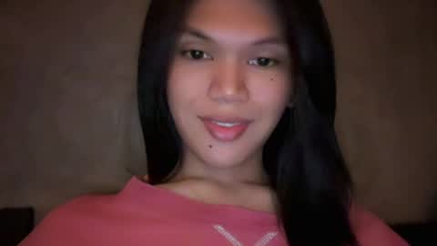 Snapshot of esilchan chatting on May 3, 2026, 7:03 am Chelliane online show from May 3, 2026, 7:03 am