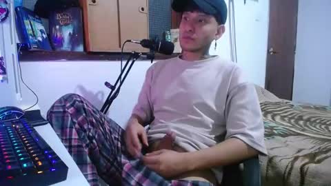 Esteban online show from December 3, 2024, 5:42 am