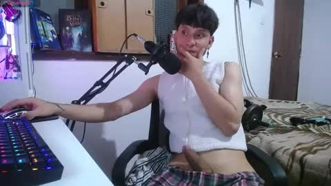 Esteban online show from December 6, 2024, 6:04 am