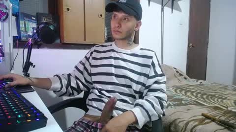 Esteban online show from December 15, 2024, 3:24 am