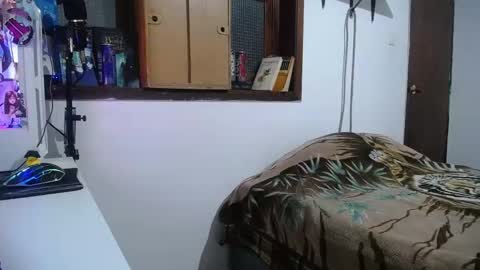 Esteban online show from December 16, 2024, 5:38 am