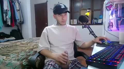 Esteban online show from December 24, 2024, 5:38 am