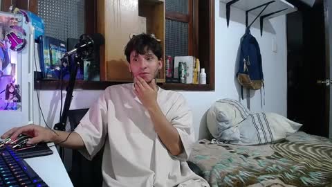 Esteban online show from February 3, 2025, 5:18 am