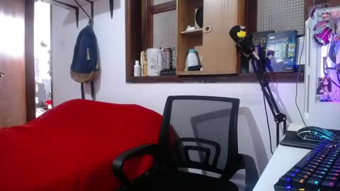 Esteban online show from February 21, 2025, 7:10 pm