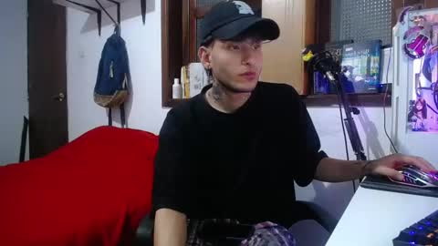 Esteban online show from February 21, 2025, 10:48 pm