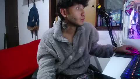 Esteban online show from March 5, 2025, 6:33 am
