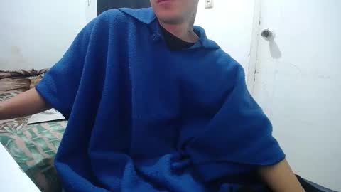 Snapshot of esjrobles chatting on October 8, 2025, 6:05 pm Esteban online show from October 8, 2025, 6:05 pm