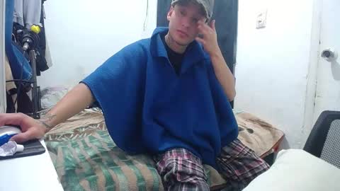 Snapshot of esjrobles chatting on October 10, 2025, 1:10 pm Esteban online show from October 10, 2025, 1:10 pm