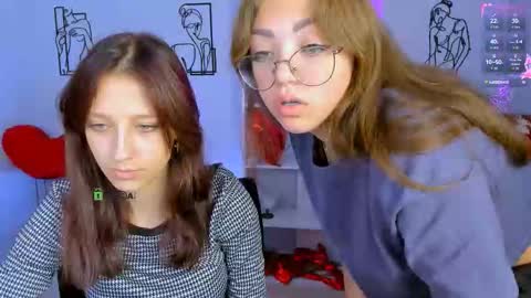 Snapshot of esma_shine chatting on September 10, 2025, 8:03 am esma_shine online show from September 10, 2025, 8:03 am