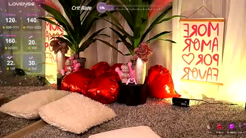 Esme online show from February 19, 2025, 1:18 am