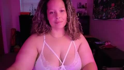 Esme Luv online show from June 20, 2026, 12:03 am