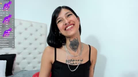 Snapshot of esmeralda_06 chatting on February 21, 2025, 10:26 pm esmeralda online show from February 21, 2025, 10:26 pm