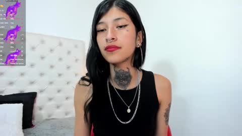 Snapshot of esmeralda_06 chatting on February 22, 2025, 3:03 pm esmeralda online show from February 22, 2025, 3:03 pm