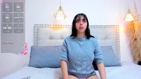 Esmeralda online show from December 4, 2025, 7:55 pm