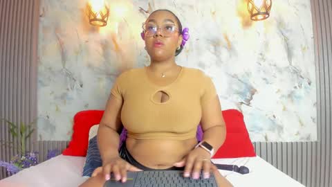 esmeralda online show from December 4, 2024, 9:07 am