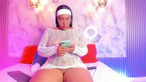 esmeralda online show from December 15, 2024, 2:08 am