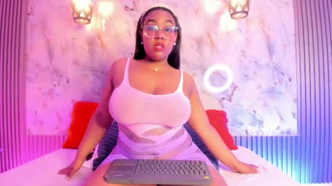 esmeralda online show from February 3, 2025, 9:08 am