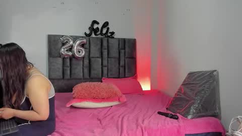 Perla online show from March 8, 2026, 5:44 am