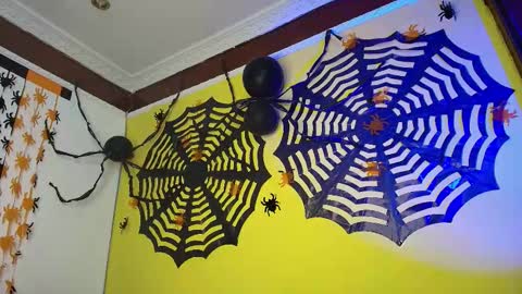 Esmeralda online show from October 25, 2025, 10:01 am