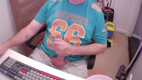 Morph online show from October 19, 2025, 7:14 pm