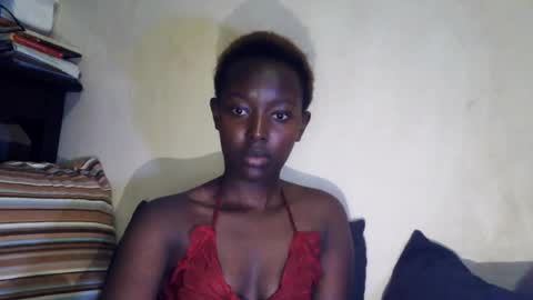 Snapshot of essypetite853960 chatting on August 7, 2026, 9:55 am essypetite853960 online show from August 7, 2026, 9:55 am