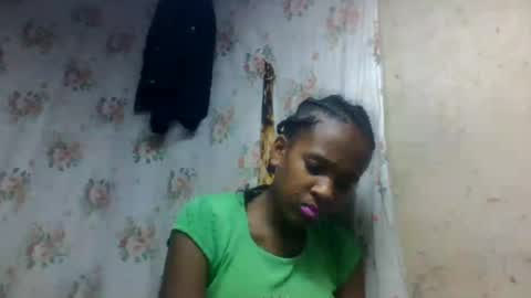 estancelee online show from July 28, 2026, 6:42 pm