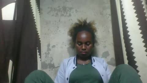 estanie online show from October 14, 2025, 8:48 am