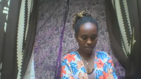 estanie online show from October 24, 2025, 8:11 am