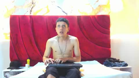 ESTEBAN online show from January 5, 2026, 7:28 pm